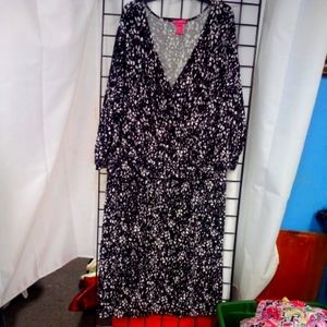 Woman Within Pull on Black /White Faux Wrap Dress Size 3x NICE